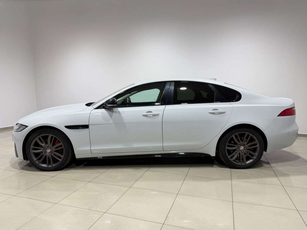 2017 JAGUAR XF 2017 JAGUAR XF