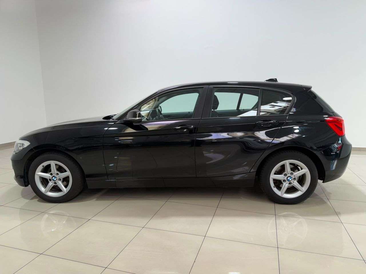 2017 BMW 1 SERIES 2017 BMW 1 SERIES