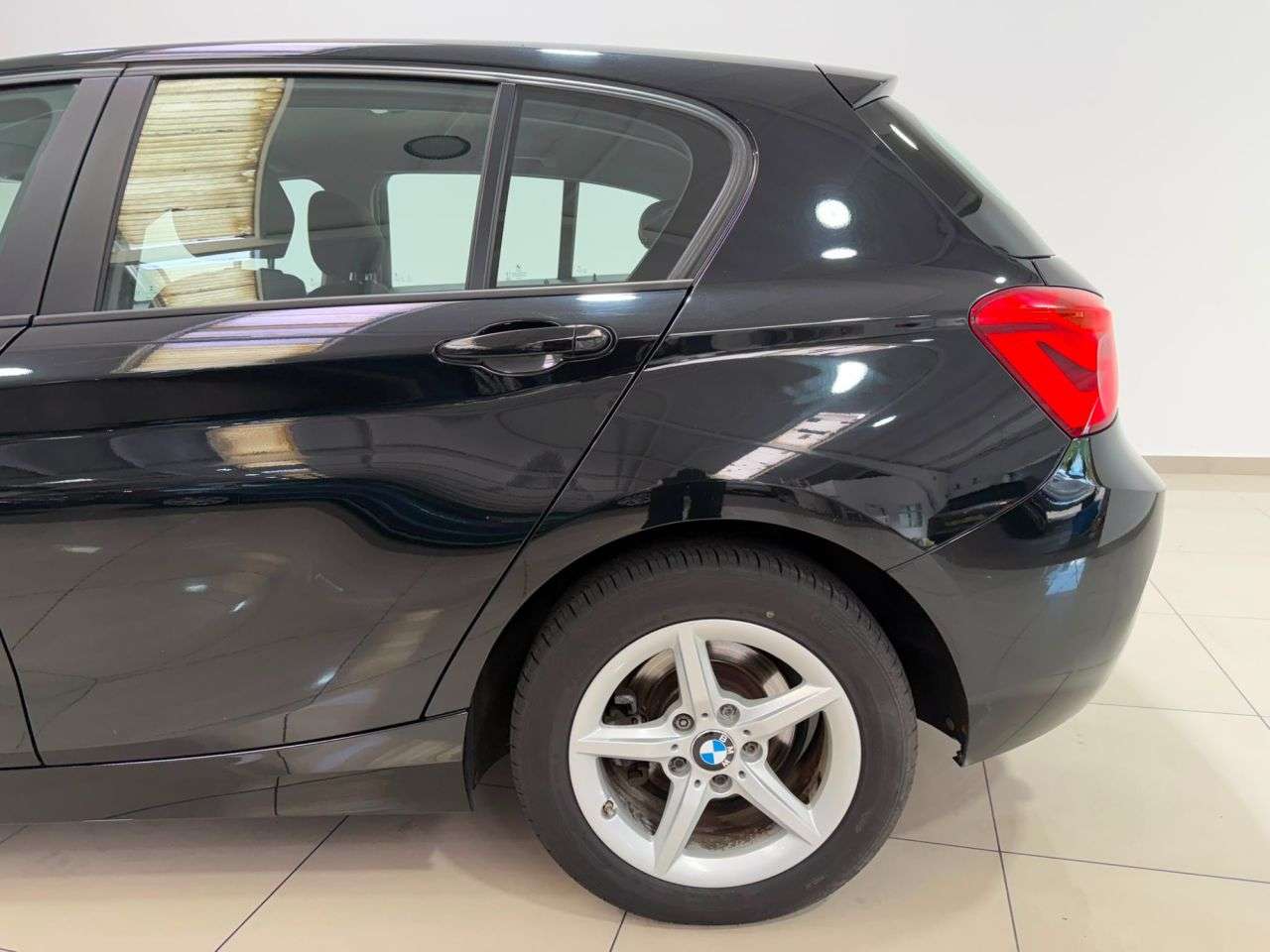 2017 BMW 1 SERIES 2017 BMW 1 SERIES