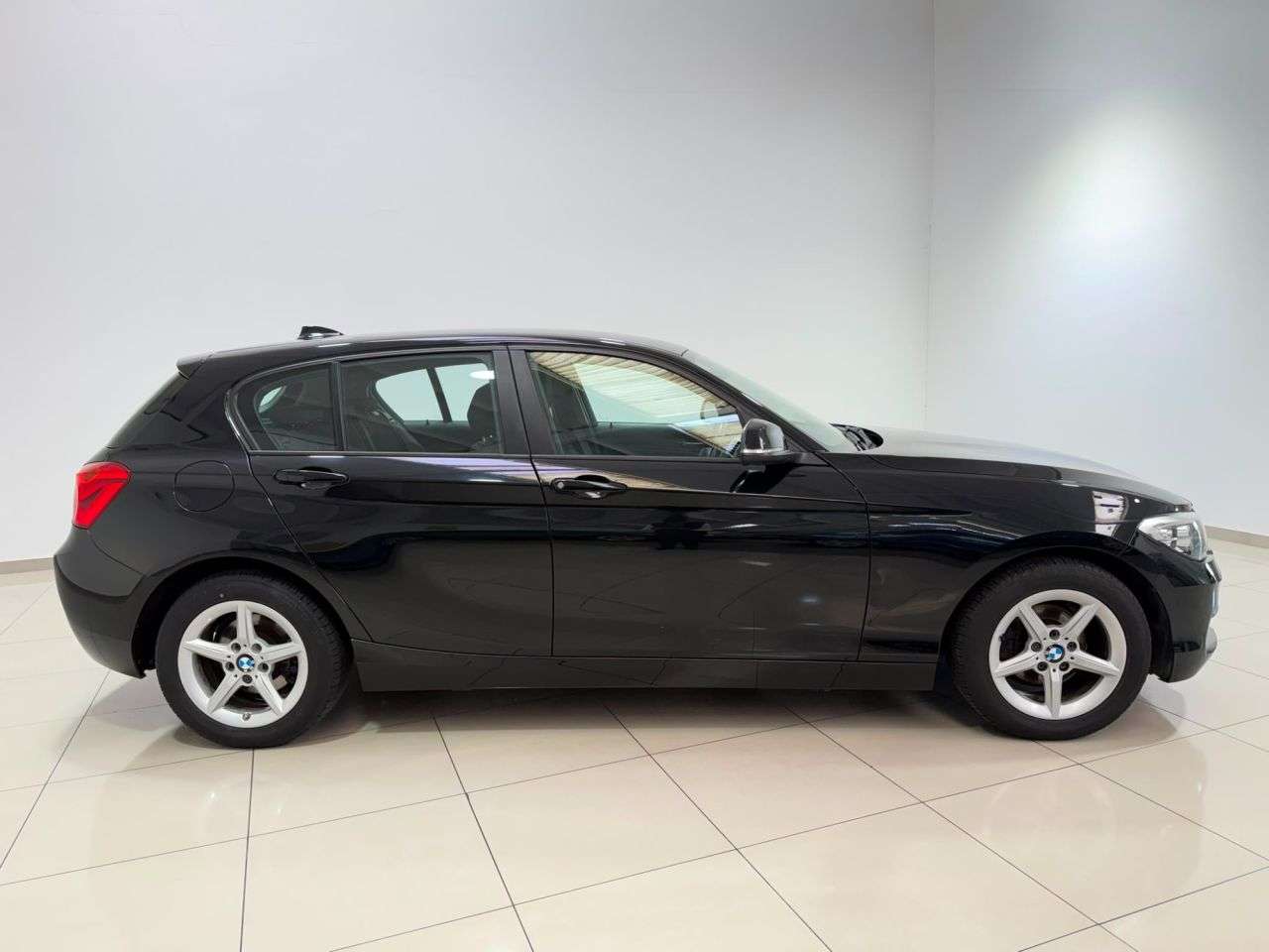 2017 BMW 1 SERIES 2017 BMW 1 SERIES