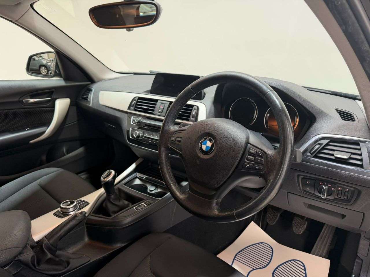 2017 BMW 1 SERIES 2017 BMW 1 SERIES