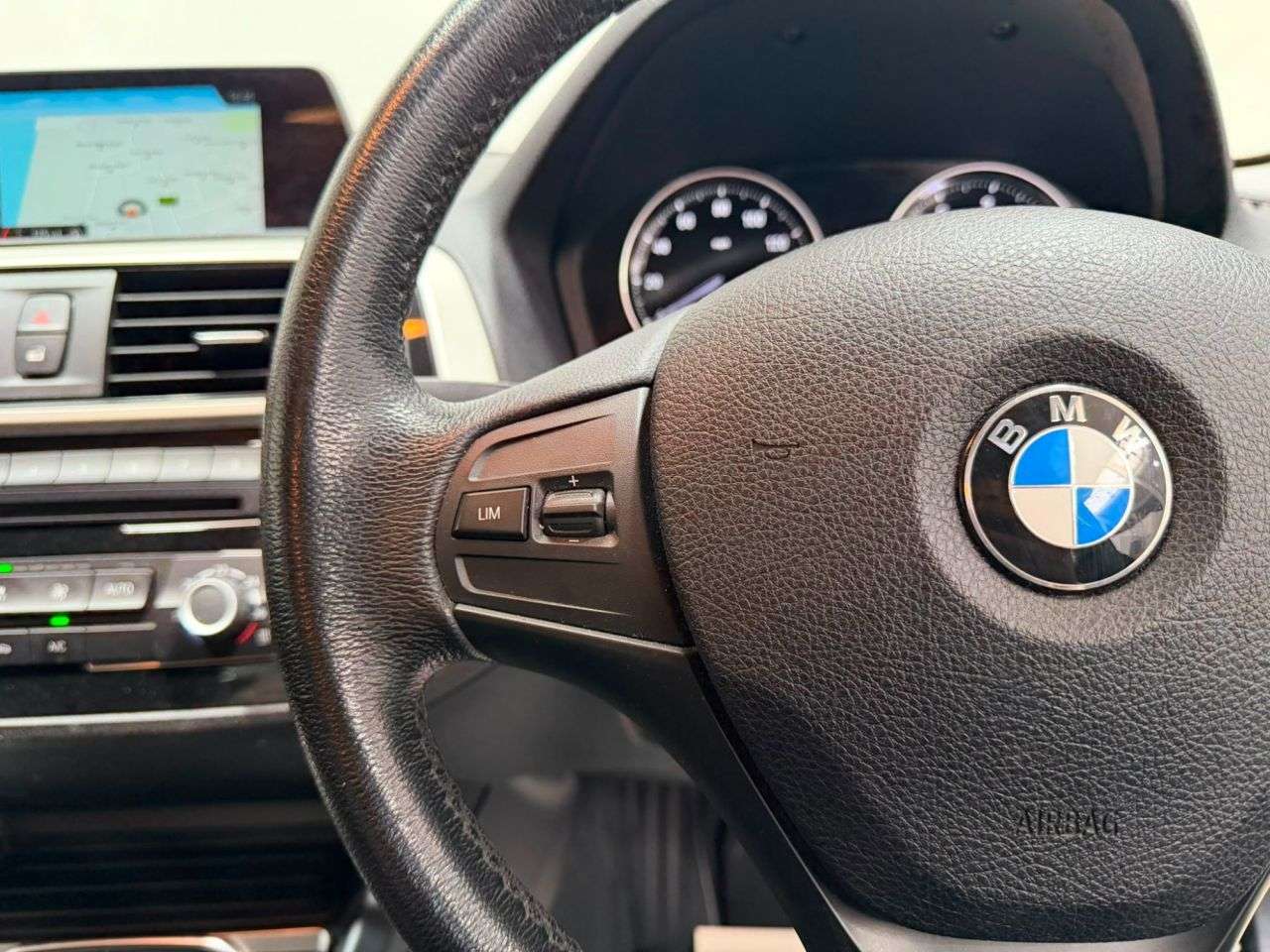 2017 BMW 1 SERIES 2017 BMW 1 SERIES