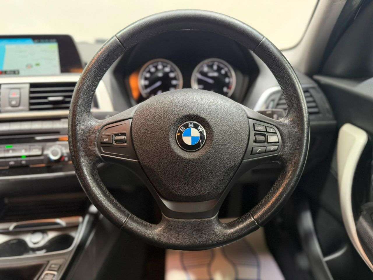 2017 BMW 1 SERIES 2017 BMW 1 SERIES