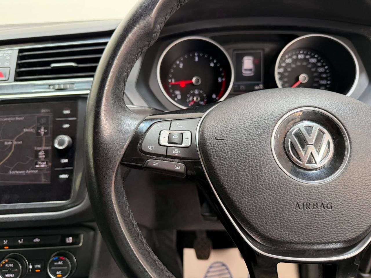 2018 VOLKSWAGEN TIGUAN 2018 VOLKSWAGEN TIGUAN