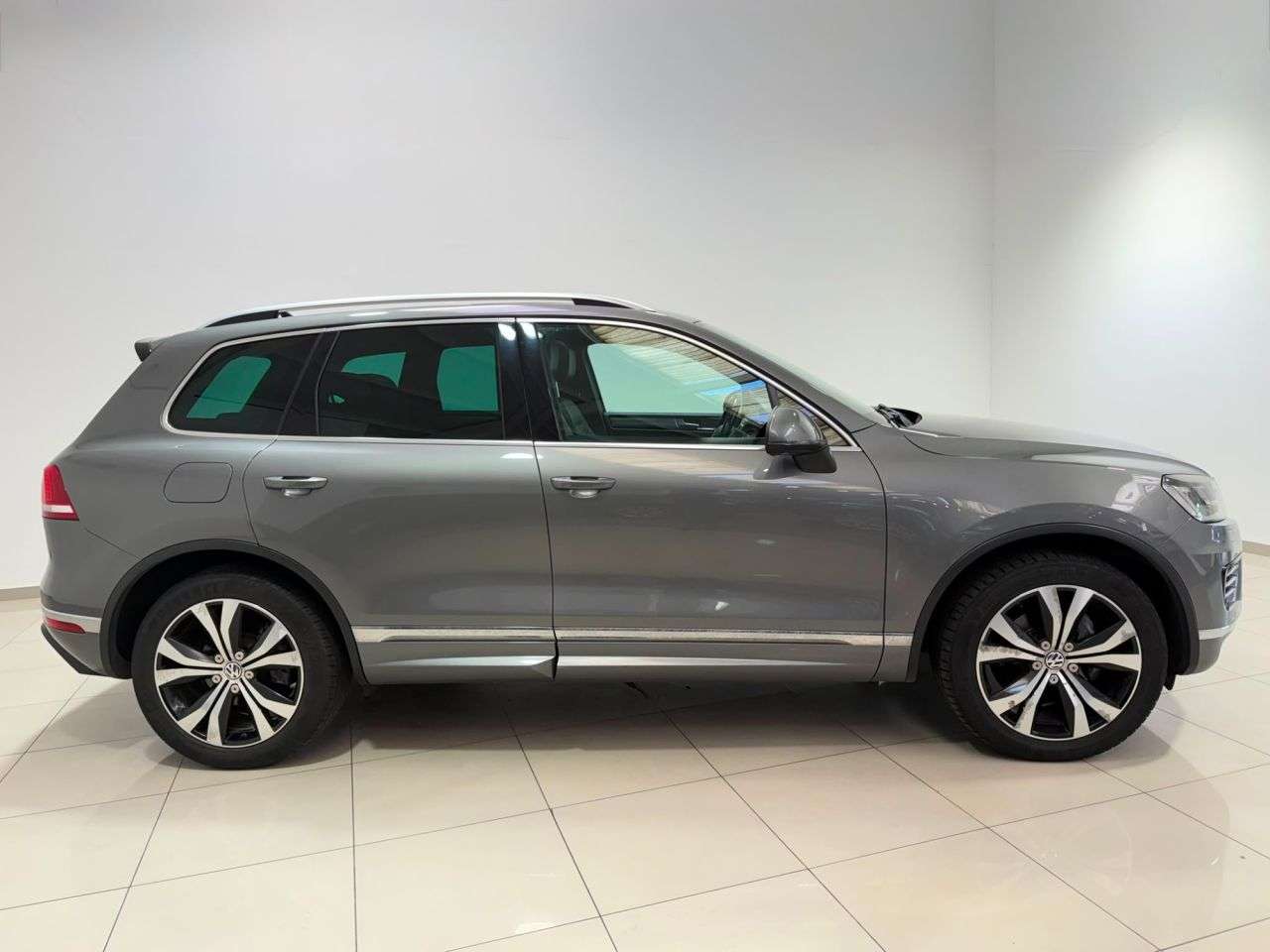 2016 VOLKSWAGEN TOUAREG 2016 VOLKSWAGEN TOUAREG