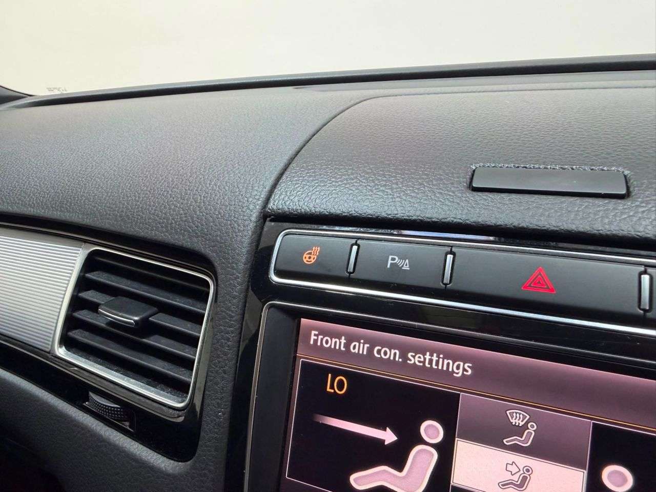 2016 VOLKSWAGEN TOUAREG 2016 VOLKSWAGEN TOUAREG