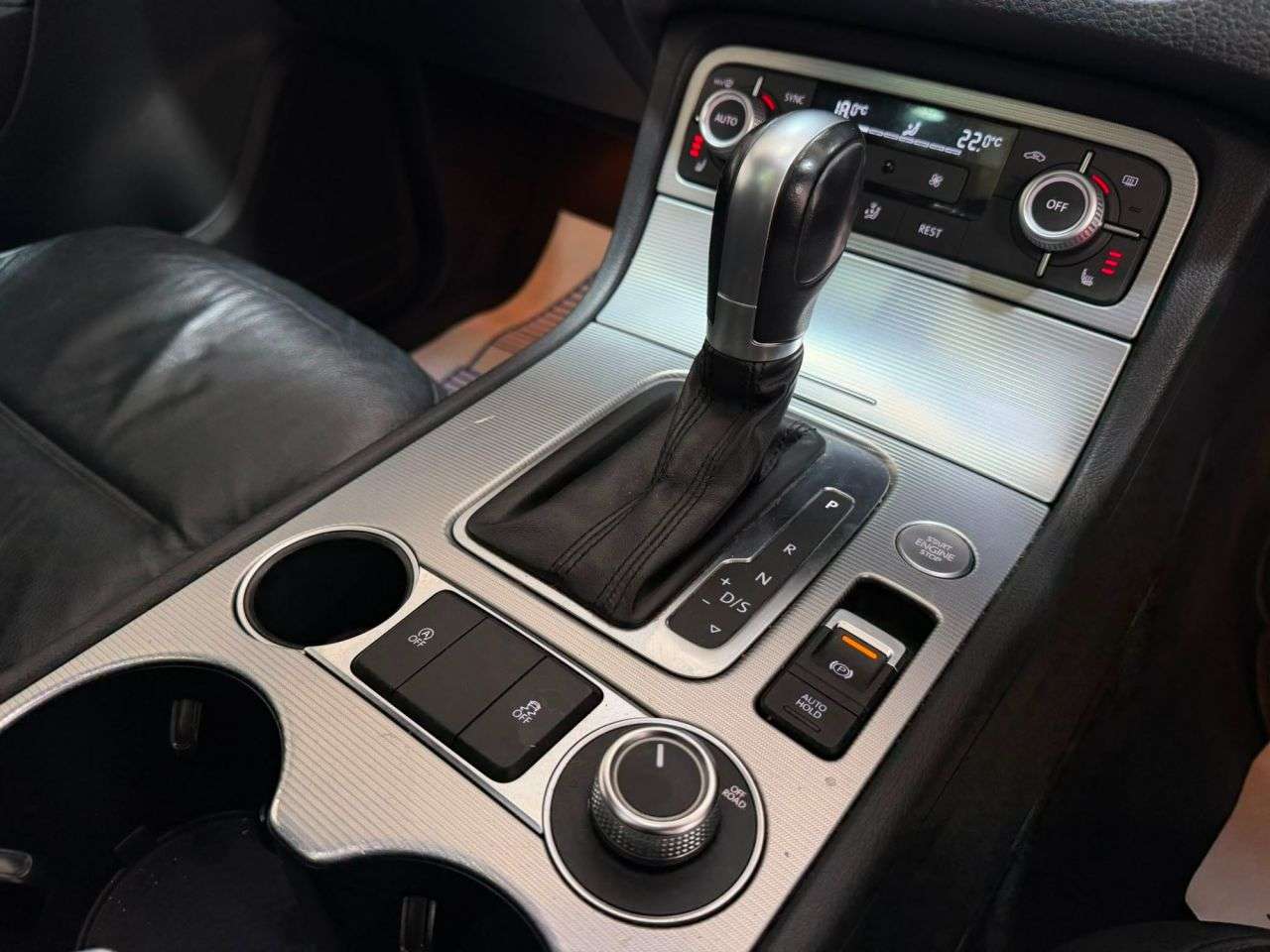 2016 VOLKSWAGEN TOUAREG 2016 VOLKSWAGEN TOUAREG