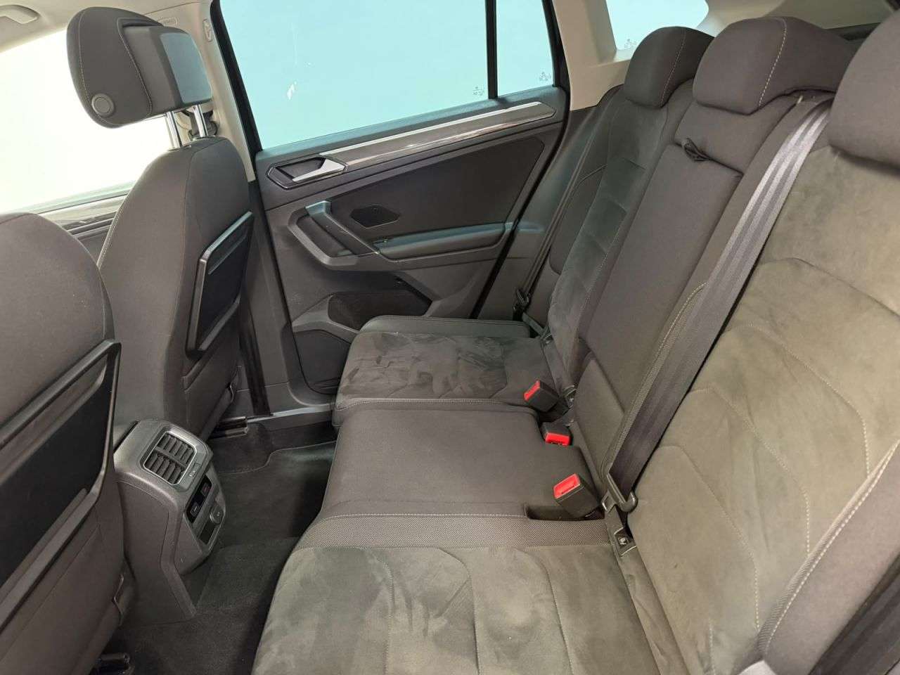 2017 VOLKSWAGEN TIGUAN 2017 VOLKSWAGEN TIGUAN