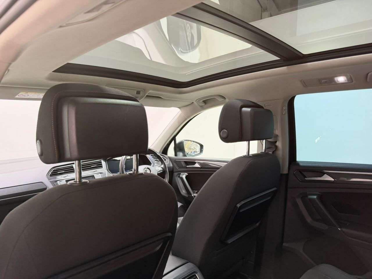 2017 VOLKSWAGEN TIGUAN 2017 VOLKSWAGEN TIGUAN