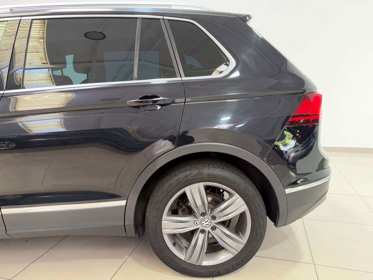 2017 VOLKSWAGEN TIGUAN 2017 VOLKSWAGEN TIGUAN