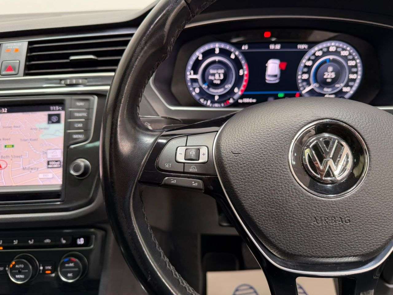 2017 VOLKSWAGEN TIGUAN 2017 VOLKSWAGEN TIGUAN