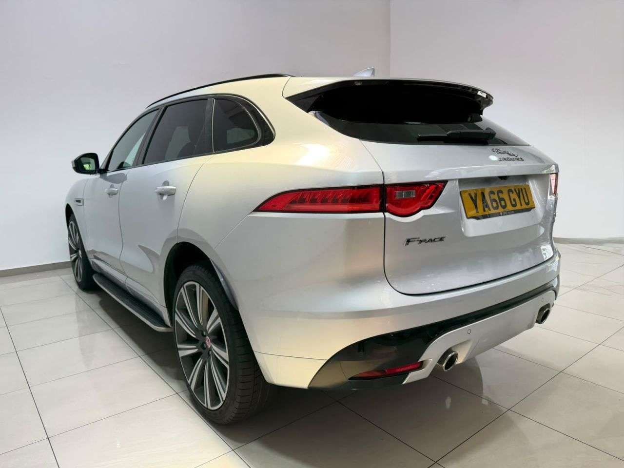 2016 JAGUAR F-PACE 2016 JAGUAR F-PACE
