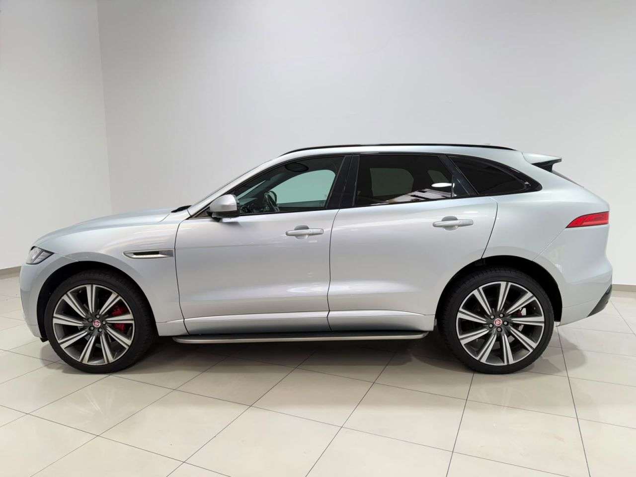 2016 JAGUAR F-PACE 2016 JAGUAR F-PACE