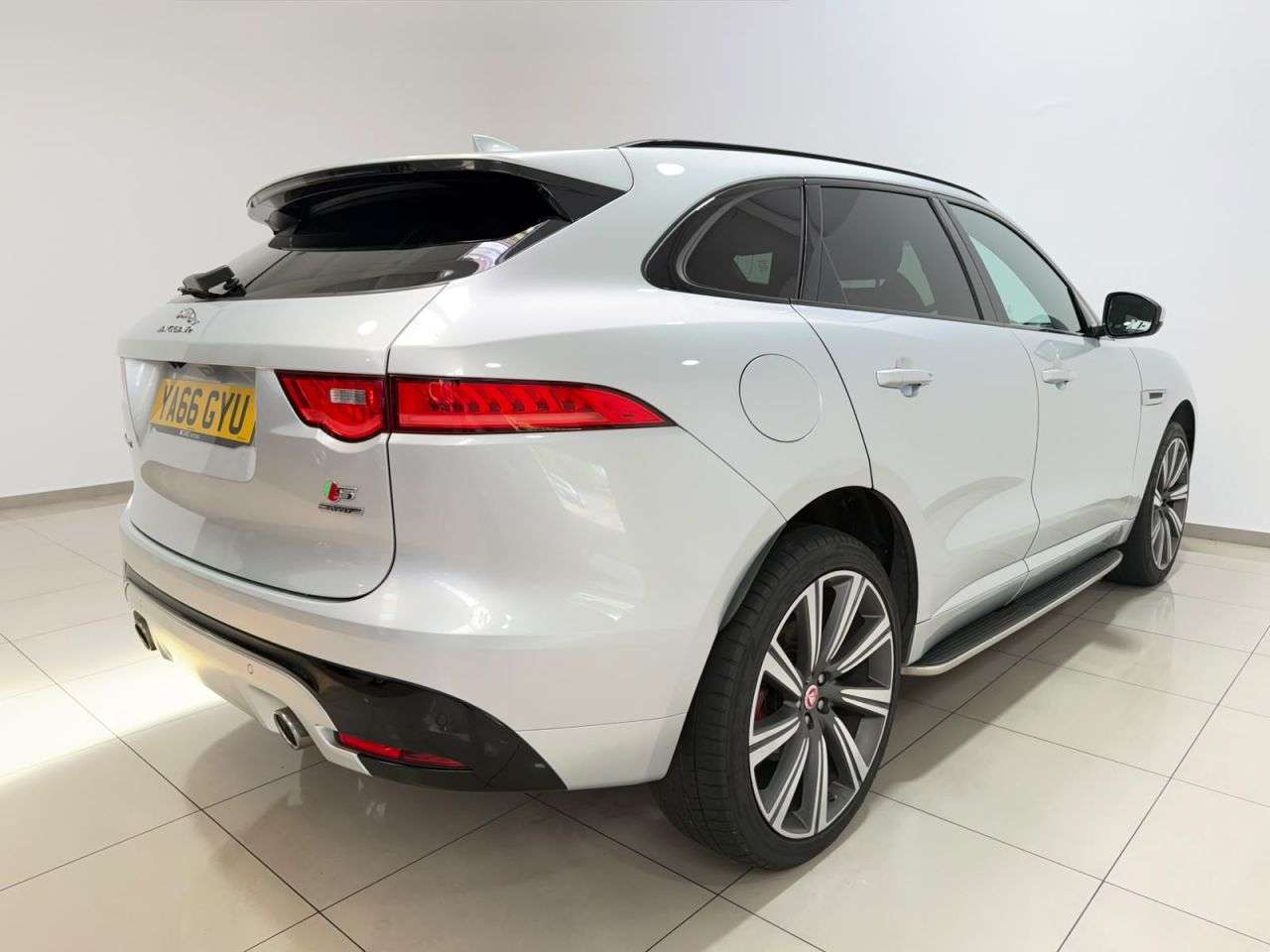 2016 JAGUAR F-PACE 2016 JAGUAR F-PACE