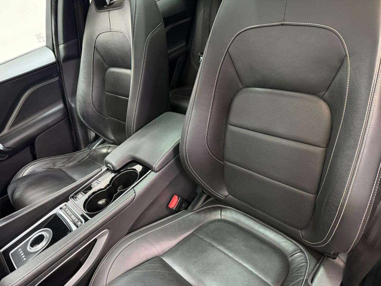 2016 JAGUAR F-PACE 2016 JAGUAR F-PACE