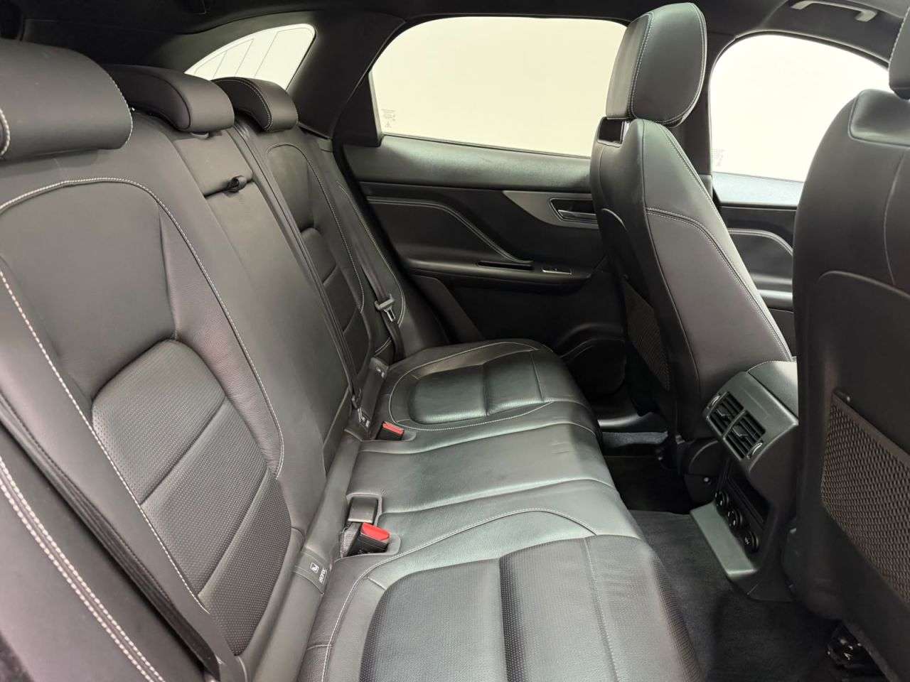 2016 JAGUAR F-PACE 2016 JAGUAR F-PACE