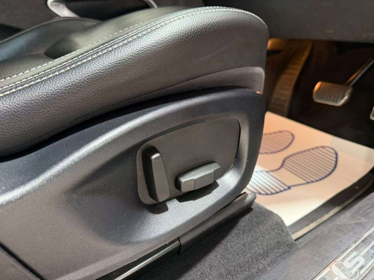 2016 JAGUAR F-PACE 2016 JAGUAR F-PACE