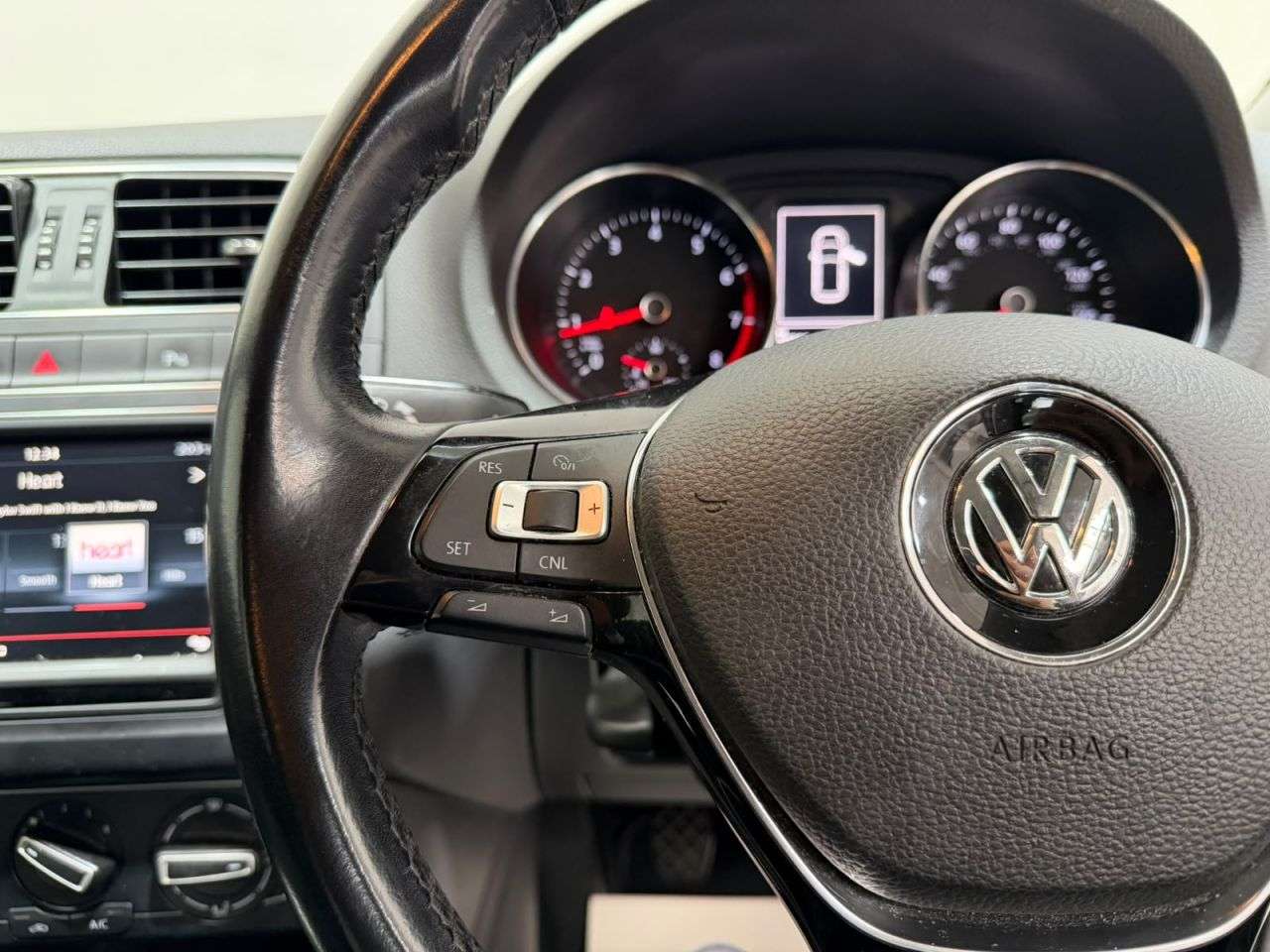 2015 VOLKSWAGEN POLO 2015 VOLKSWAGEN POLO
