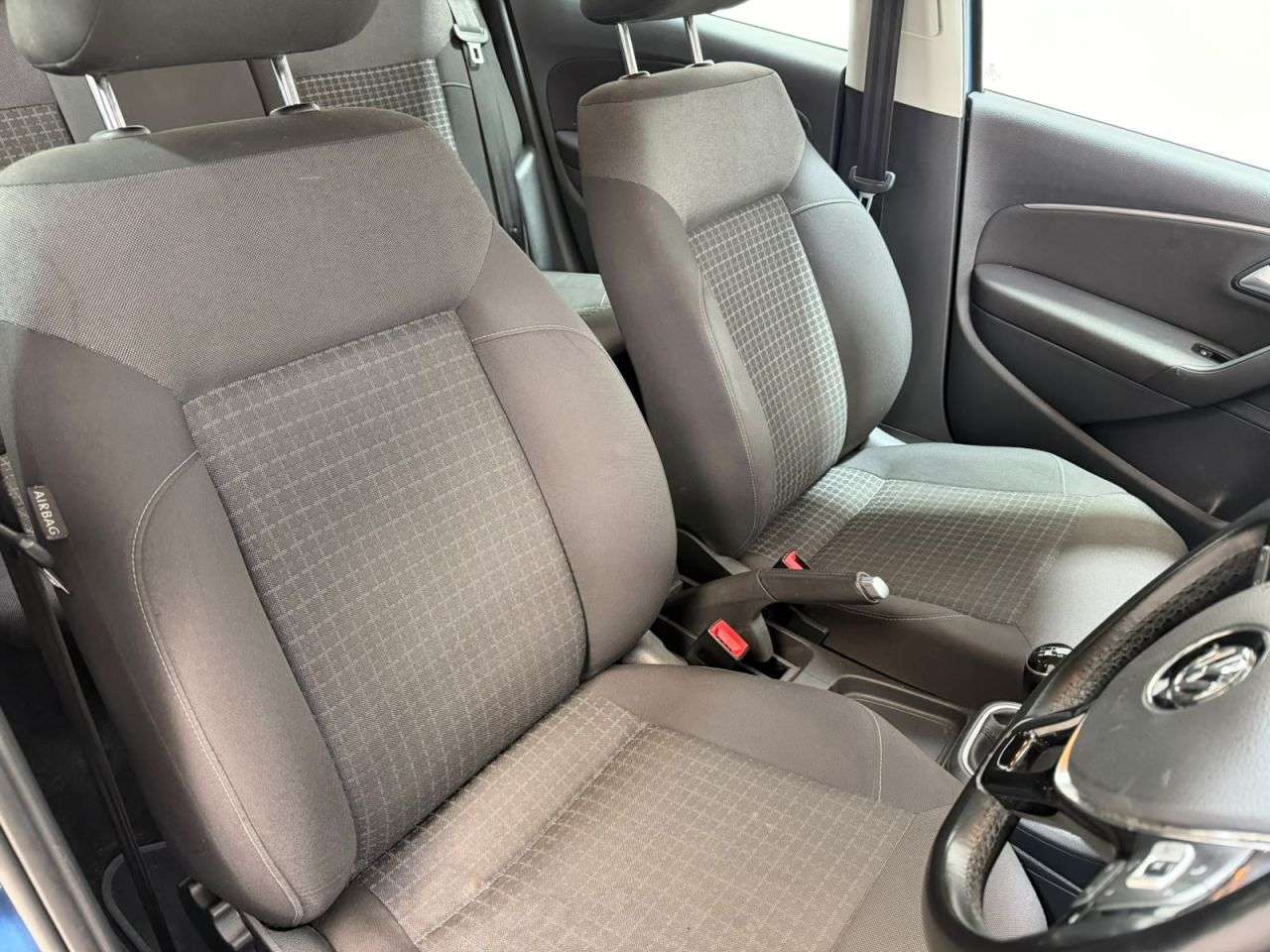 2015 VOLKSWAGEN POLO 2015 VOLKSWAGEN POLO
