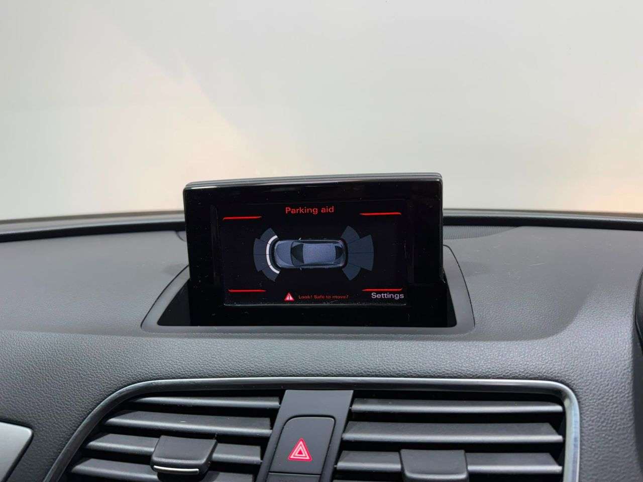 2014 AUDI Q3 2014 AUDI Q3