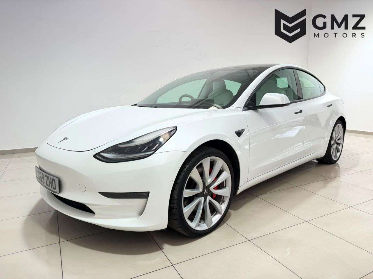 A 2019 TESLA MODEL 3 (Dual Motor) Performance Saloon 4dr Electric Auto 4WDE (Performance Upgrade A 2019 TESLA MODEL 3 (Dual Motor) Performance Saloon 4dr Electric Auto 4WDE (Performance Upgrade