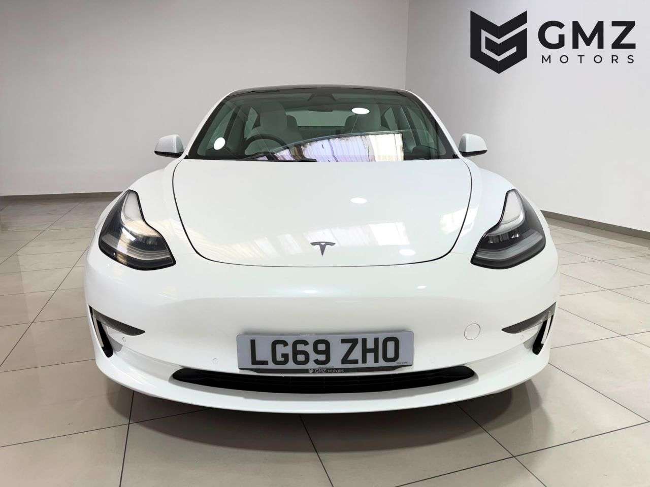 A 2019 TESLA MODEL 3 (Dual Motor) Performance Saloon 4dr Electric Auto 4WDE (Performance Upgrade A 2019 TESLA MODEL 3 (Dual Motor) Performance Saloon 4dr Electric Auto 4WDE (Performance Upgrade