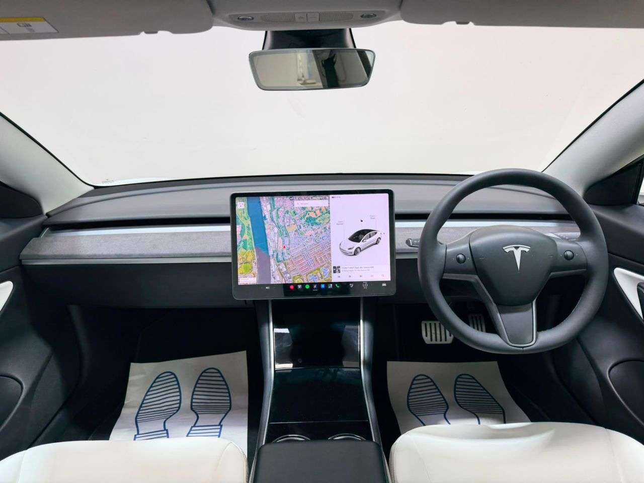 A 2019 TESLA MODEL 3 (Dual Motor) Performance Saloon 4dr Electric Auto 4WDE (Performance Upgrade A 2019 TESLA MODEL 3 (Dual Motor) Performance Saloon 4dr Electric Auto 4WDE (Performance Upgrade