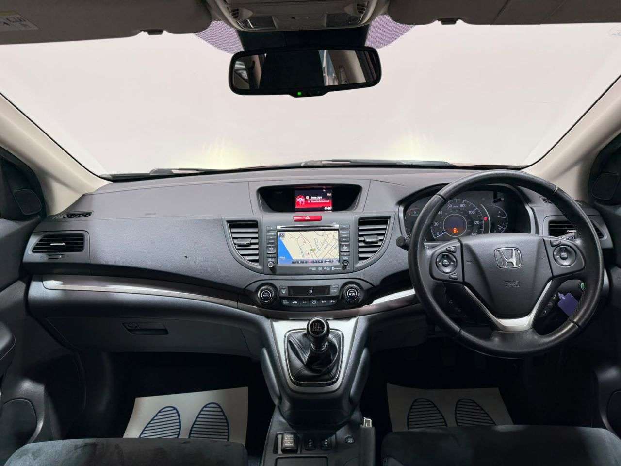 A 2014 HONDA CR-V 1.6 i-DTEC SR SUV 5dr Diesel Manual Euro 5 (s/s) (120 ps) NATIONWIDE DELIVE A 2014 HONDA CR-V 1.6 i-DTEC SR SUV 5dr Diesel Manual Euro 5 (s/s) (120 ps) NATIONWIDE DELIVE