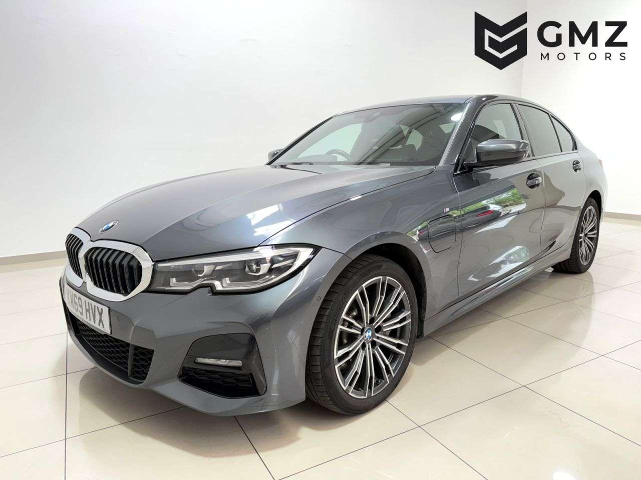 A 2019 BMW 3 SERIES 2.0 330e 12kWh M Sport Saloon 4dr Petrol Plug-in Hybrid Auto Euro 6 (s/s) ( A 2019 BMW 3 SERIES 2.0 330e 12kWh M Sport Saloon 4dr Petrol Plug-in Hybrid Auto Euro 6 (s/s) (