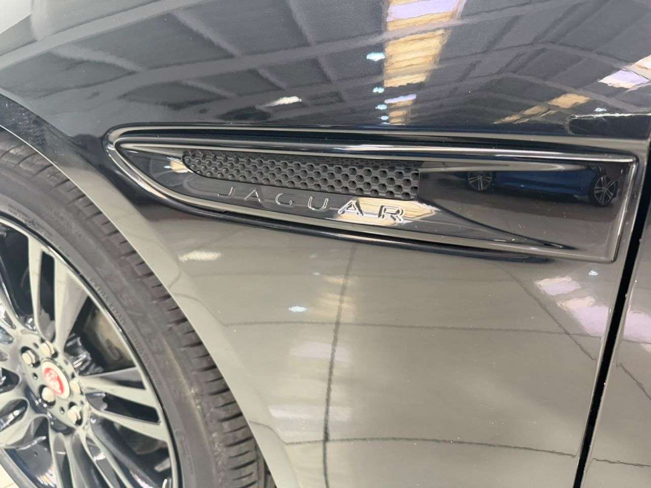 2019 JAGUAR XE 2019 JAGUAR XE