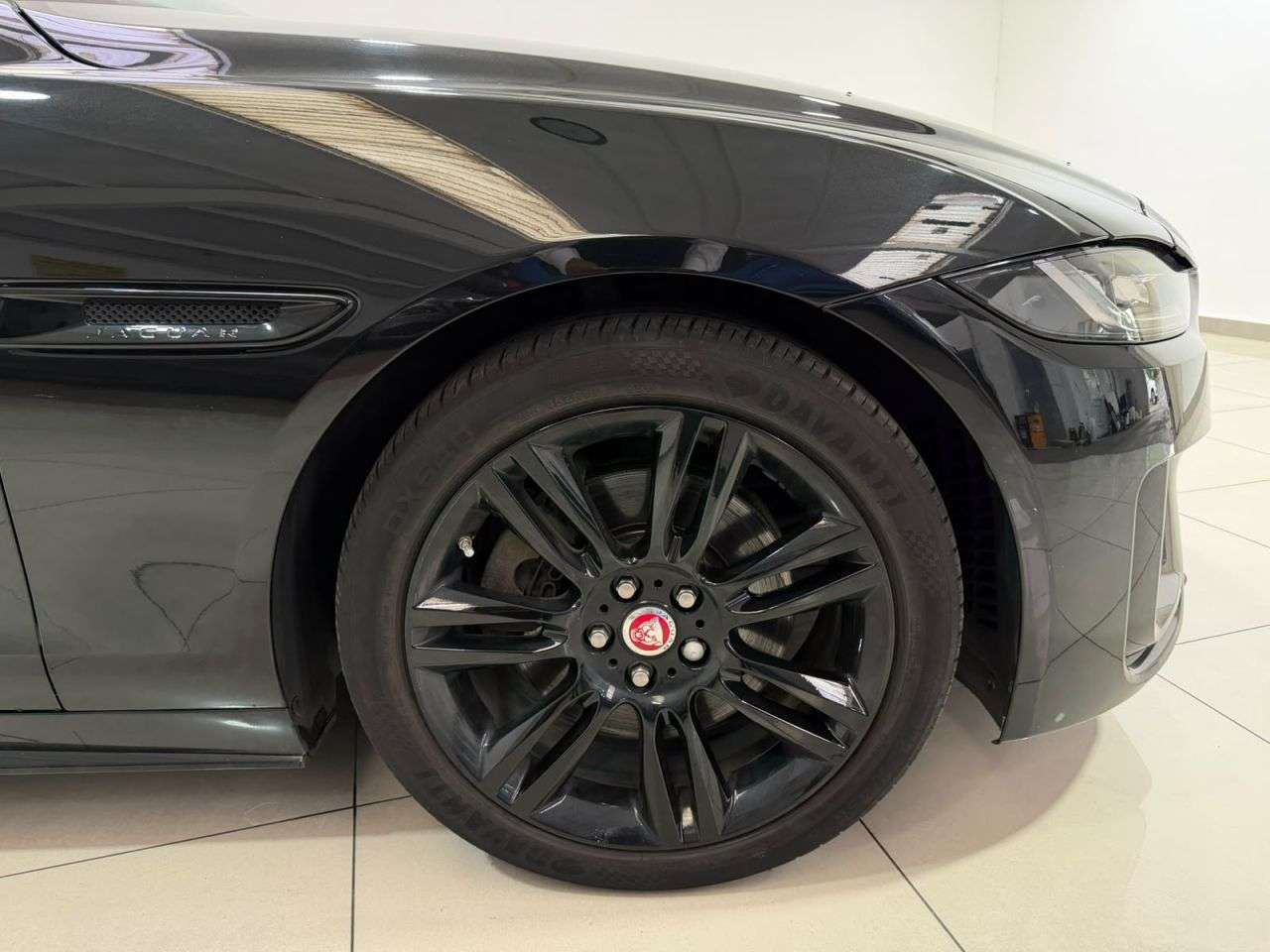 2019 JAGUAR XE 2019 JAGUAR XE