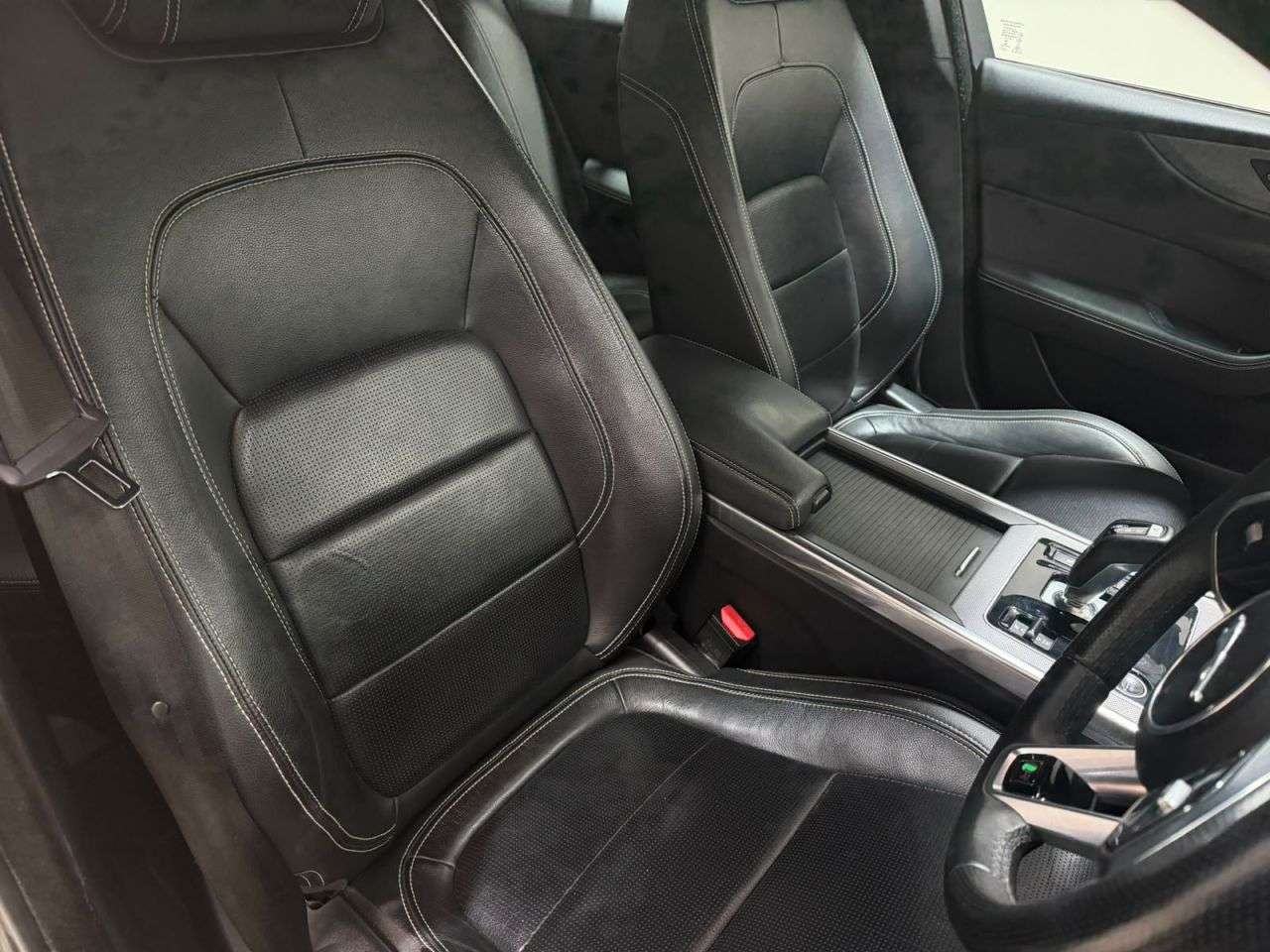 2019 JAGUAR XE 2019 JAGUAR XE