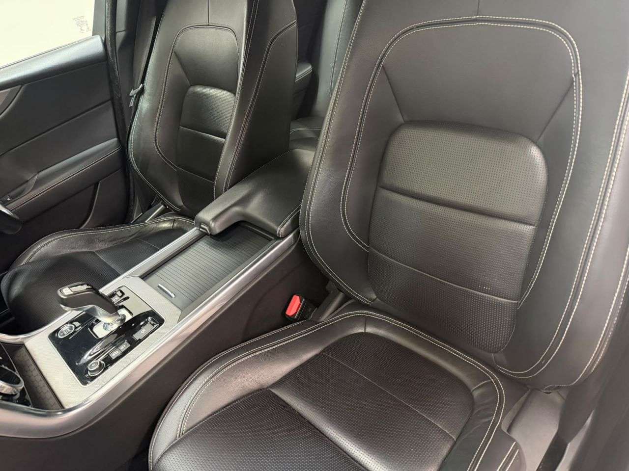 2019 JAGUAR XE 2019 JAGUAR XE