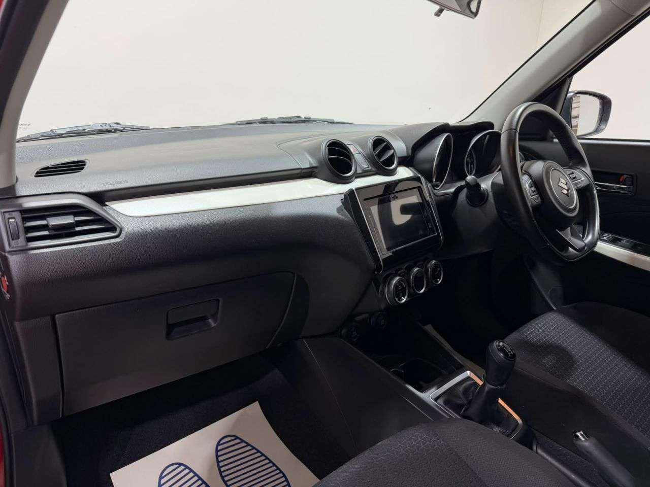 2017 SUZUKI SWIFT 2017 SUZUKI SWIFT