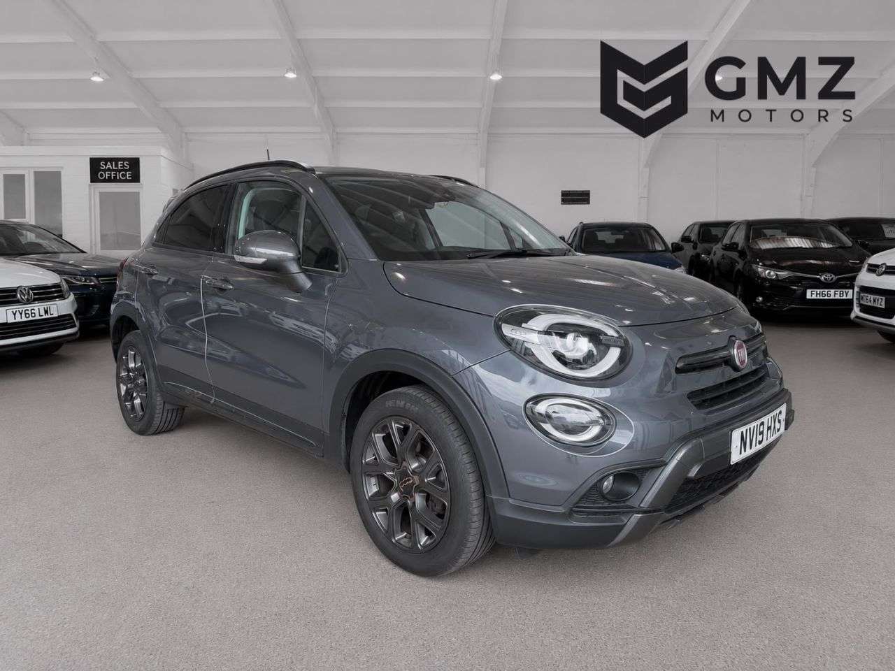 A 2019 FIAT 500X S-DESIGN A 2019 FIAT 500X S-DESIGN