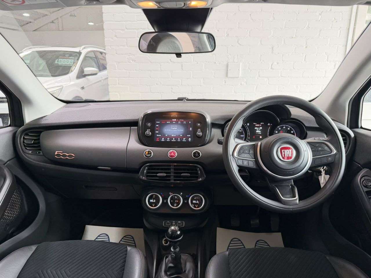 A 2019 FIAT 500X S-DESIGN A 2019 FIAT 500X S-DESIGN