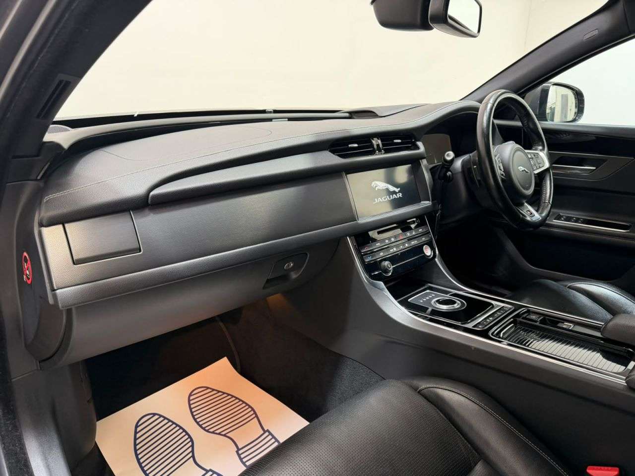 2016 JAGUAR XF 2016 JAGUAR XF