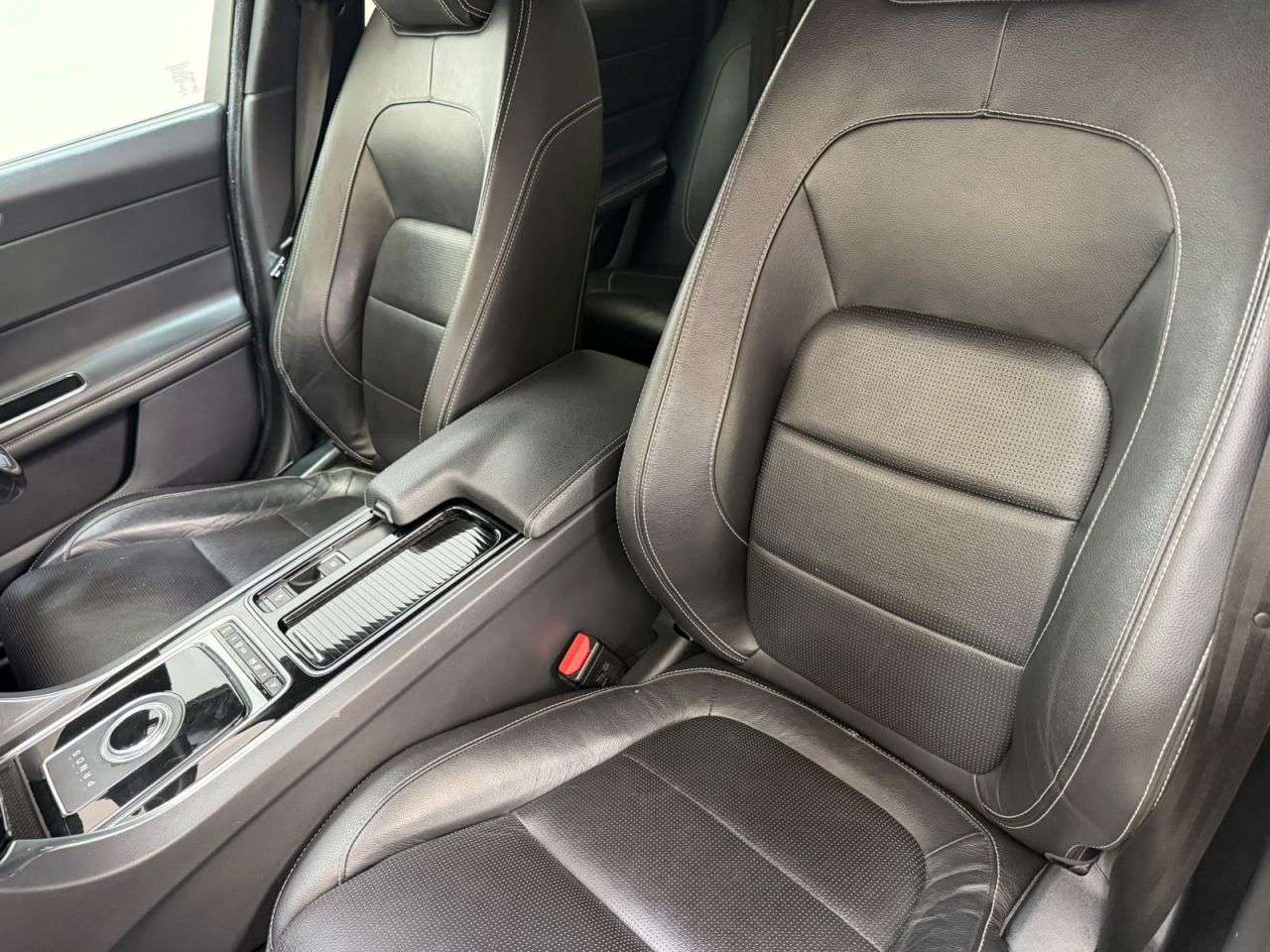 2016 JAGUAR XF 2016 JAGUAR XF