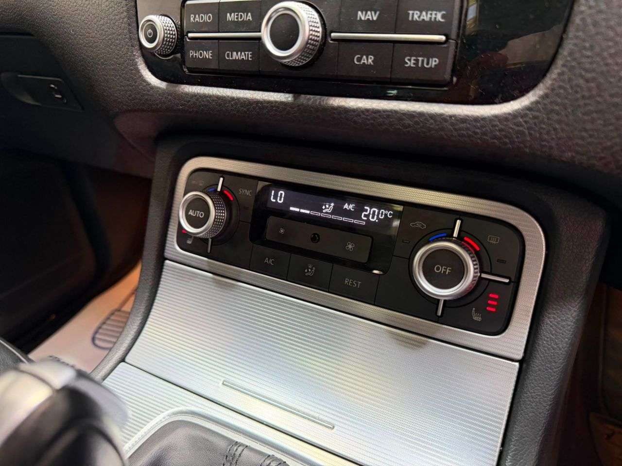2015 VOLKSWAGEN TOUAREG 2015 VOLKSWAGEN TOUAREG