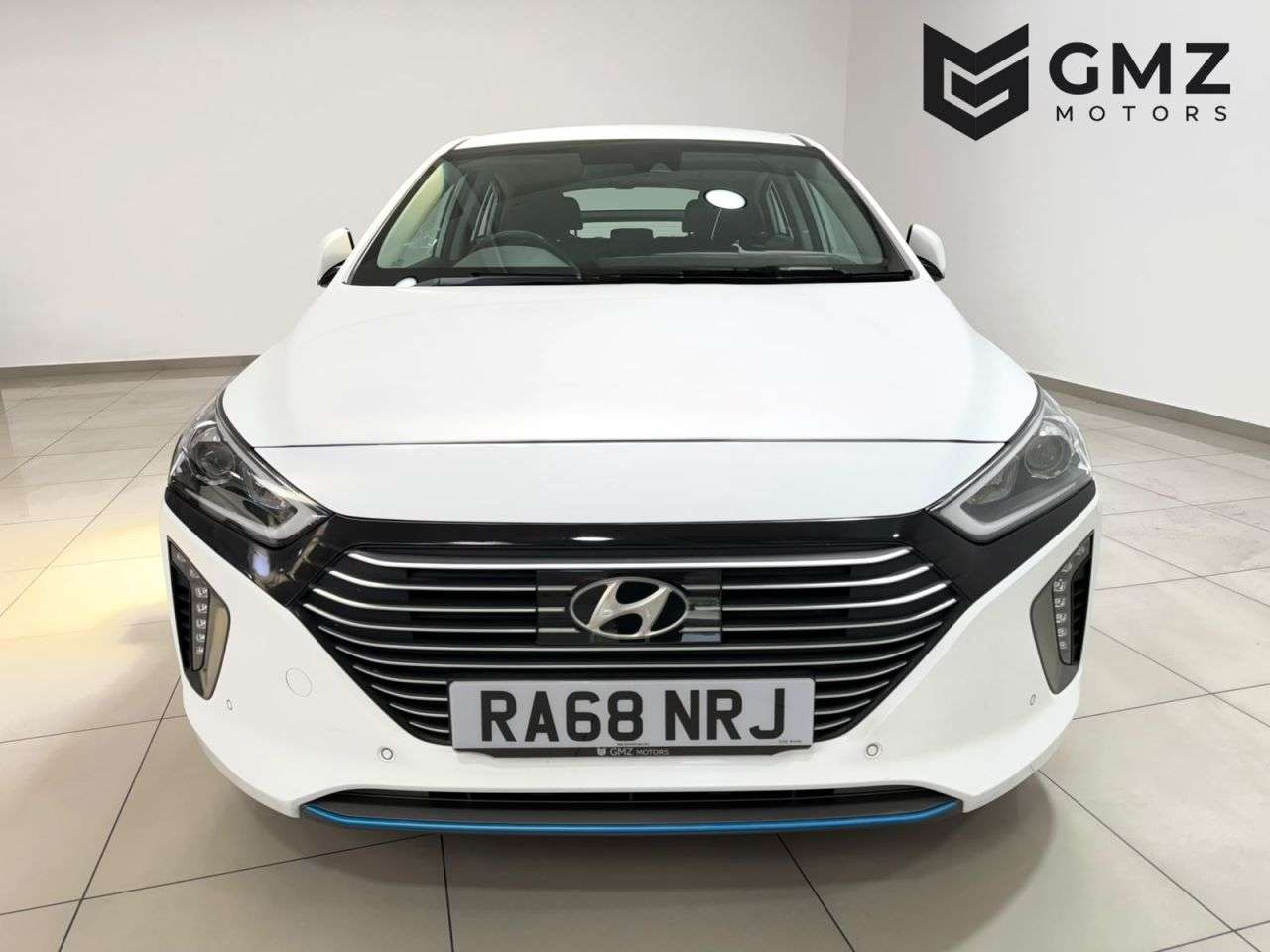 A 2019 HYUNDAI IONIQ 1.6 h-GDi GPF Premium SE Hatchback 5dr Petrol Hybrid DCT Euro 6 (s/s) (141 A 2019 HYUNDAI IONIQ 1.6 h-GDi GPF Premium SE Hatchback 5dr Petrol Hybrid DCT Euro 6 (s/s) (141