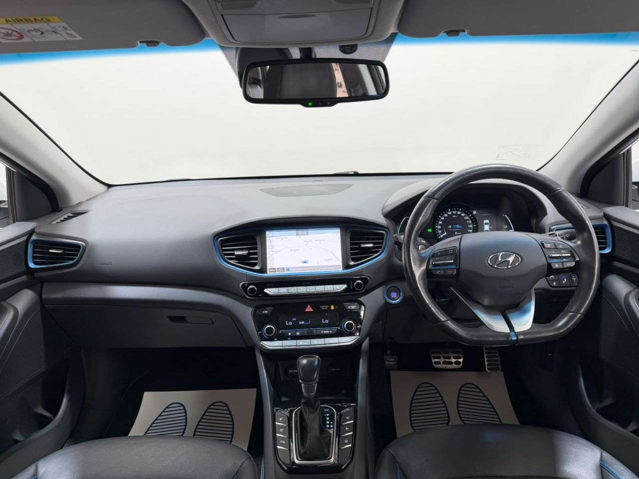 A 2019 HYUNDAI IONIQ 1.6 h-GDi GPF Premium SE Hatchback 5dr Petrol Hybrid DCT Euro 6 (s/s) (141 A 2019 HYUNDAI IONIQ 1.6 h-GDi GPF Premium SE Hatchback 5dr Petrol Hybrid DCT Euro 6 (s/s) (141