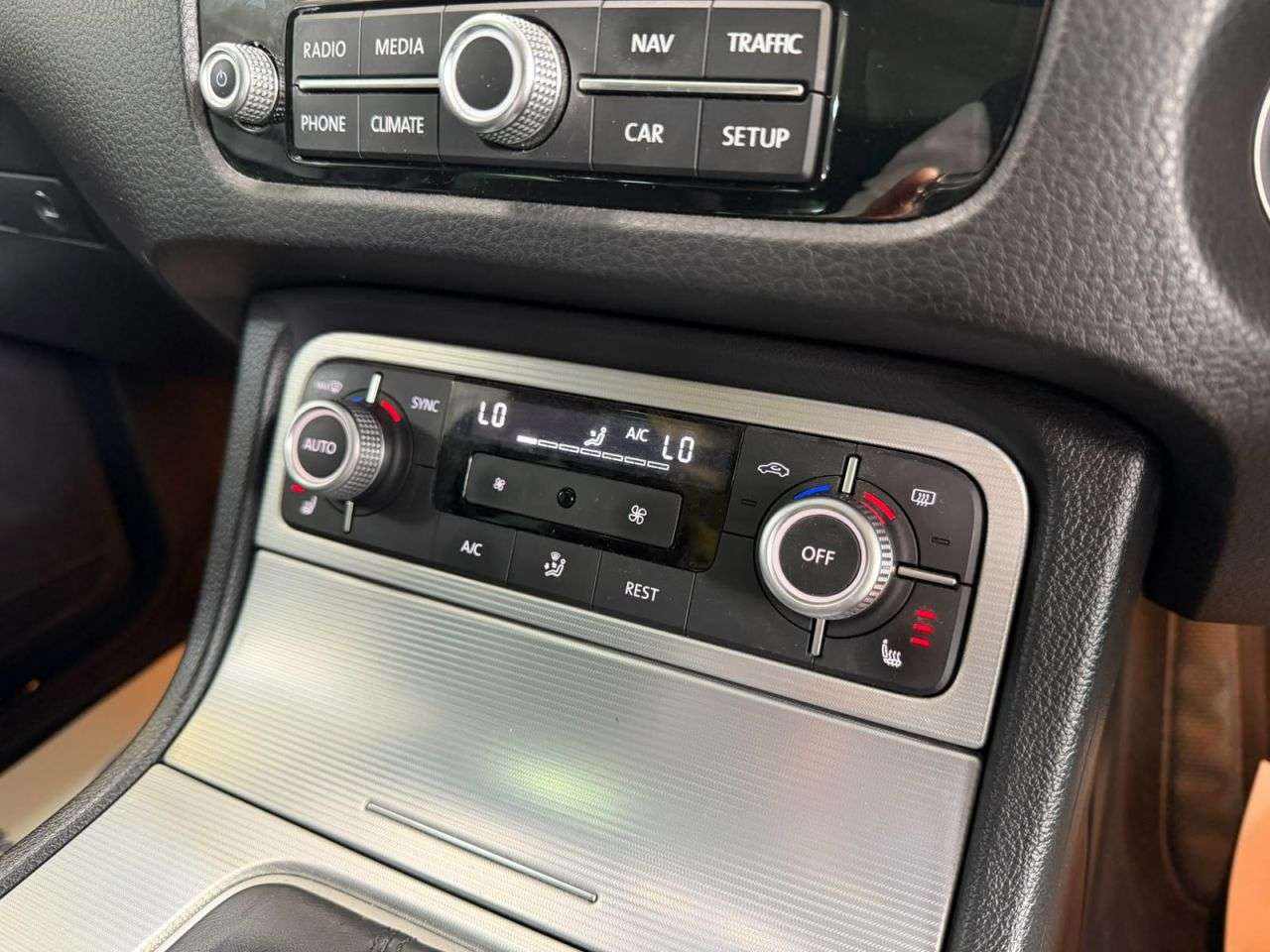 2016 VOLKSWAGEN TOUAREG 2016 VOLKSWAGEN TOUAREG