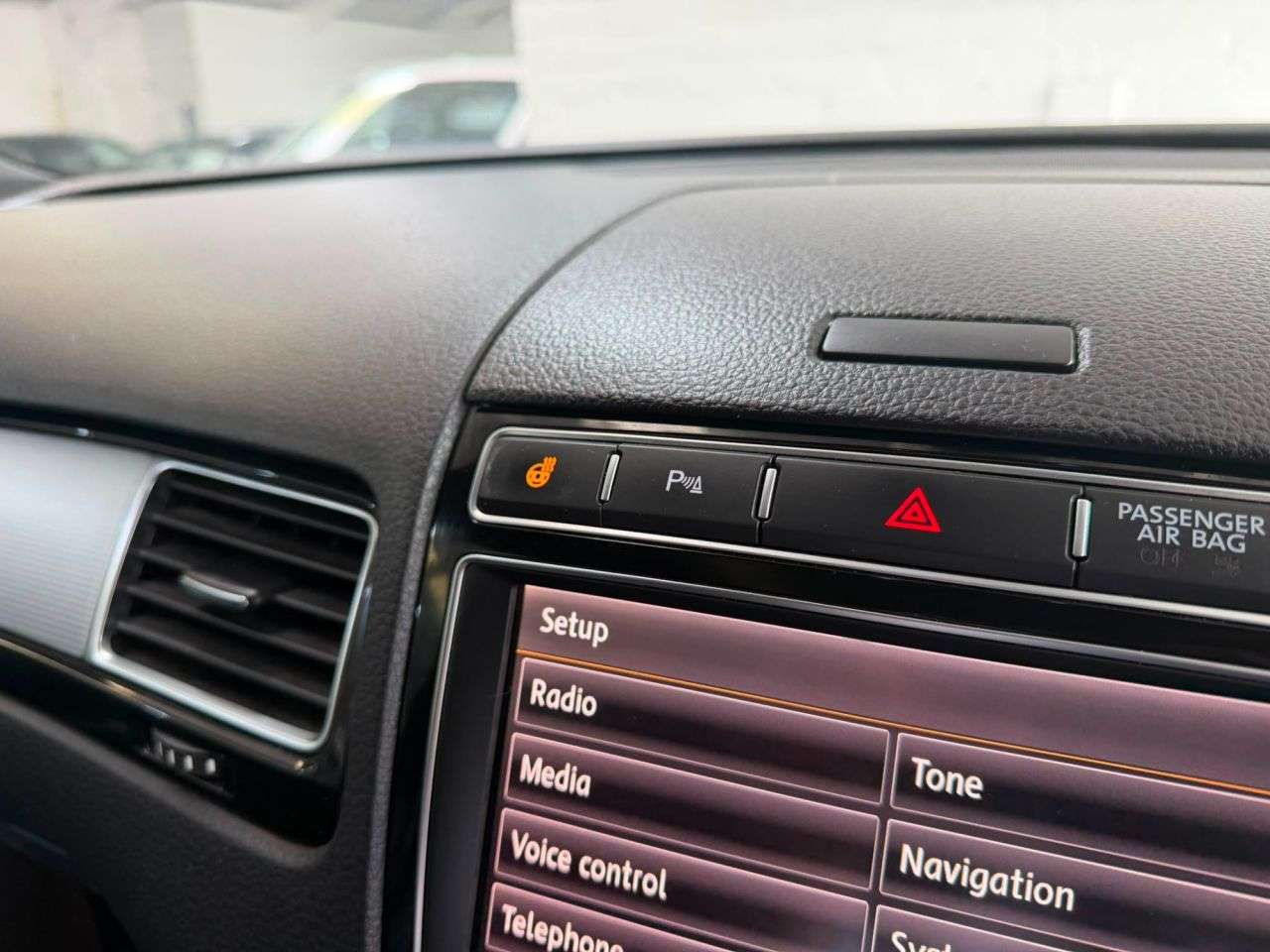 2016 VOLKSWAGEN TOUAREG 2016 VOLKSWAGEN TOUAREG