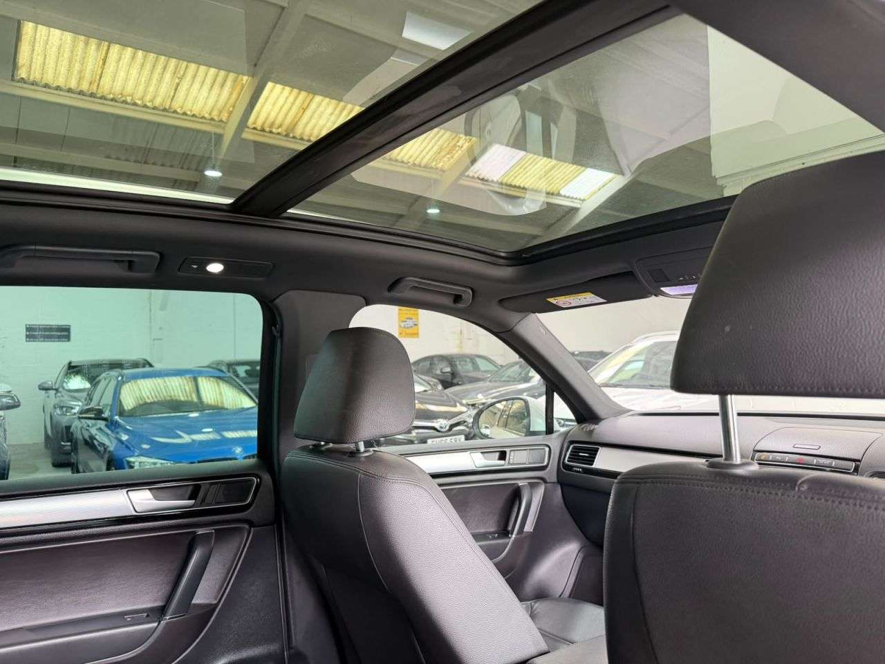 2016 VOLKSWAGEN TOUAREG 2016 VOLKSWAGEN TOUAREG