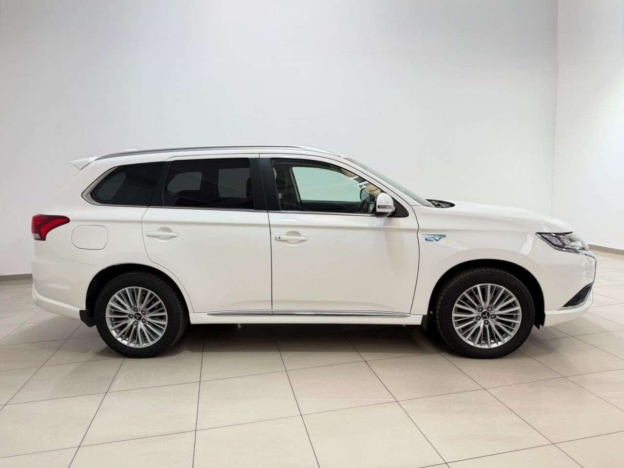 2019 MITSUBISHI OUTLANDER 2019 MITSUBISHI OUTLANDER
