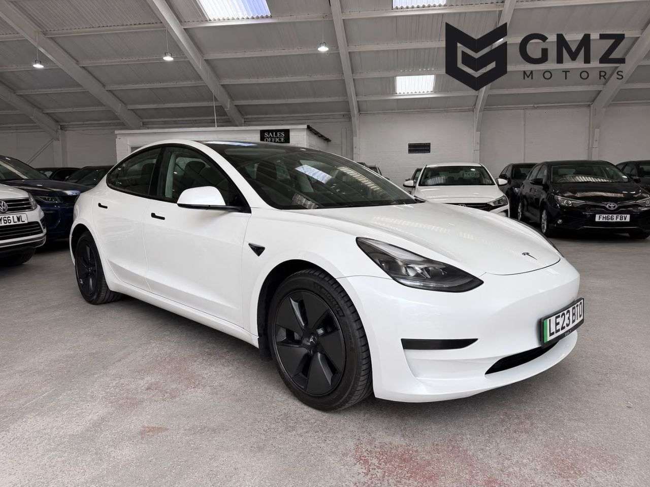 A 2023 TESLA MODEL 3 Saloon 4dr Electric Auto RWD (241 bhp) NATIONWIDE DELIVERY A 2023 TESLA MODEL 3 Saloon 4dr Electric Auto RWD (241 bhp) NATIONWIDE DELIVERY