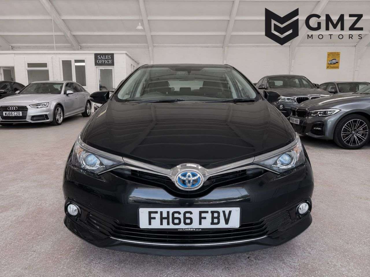 A 2016 TOYOTA AURIS 1.8 VVT-h Business Edition Hatchback 5dr Petrol Hybrid CVT Euro 6 (s/s) (Sa A 2016 TOYOTA AURIS 1.8 VVT-h Business Edition Hatchback 5dr Petrol Hybrid CVT Euro 6 (s/s) (Sa