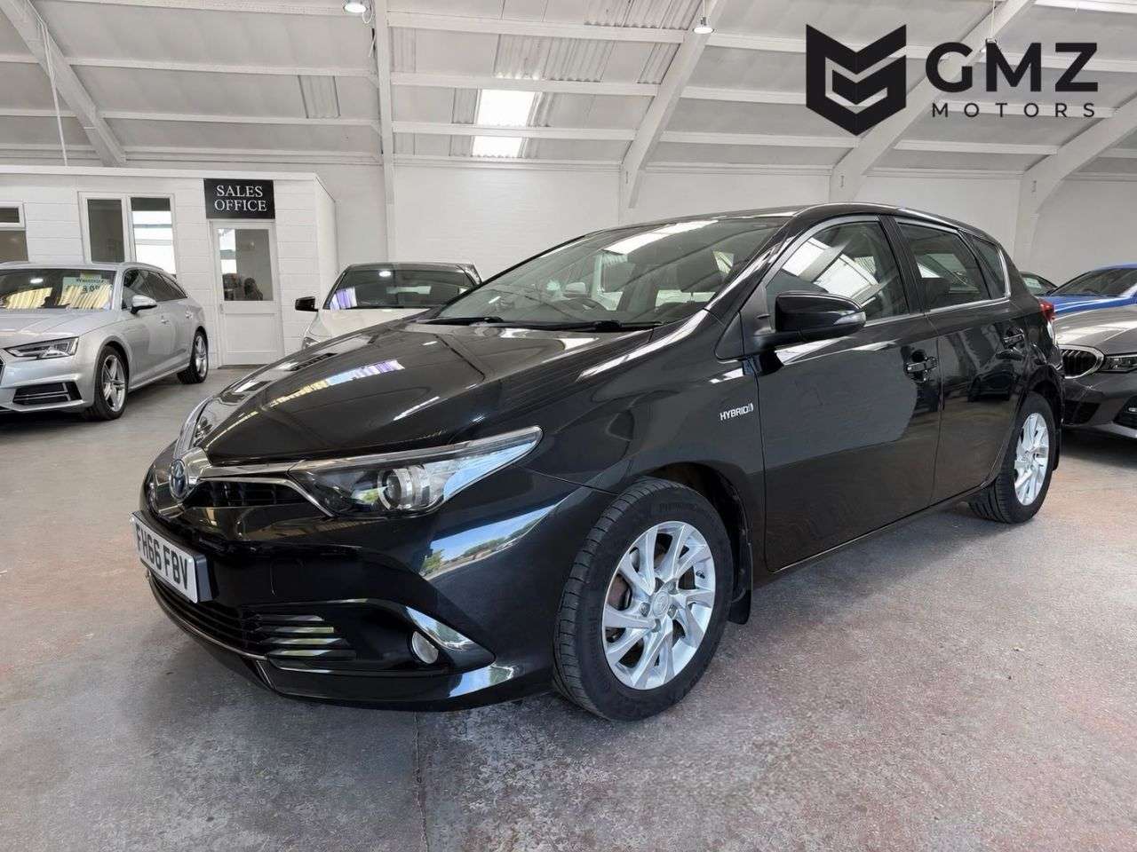 A 2016 TOYOTA AURIS 1.8 VVT-h Business Edition Hatchback 5dr Petrol Hybrid CVT Euro 6 (s/s) (Sa A 2016 TOYOTA AURIS 1.8 VVT-h Business Edition Hatchback 5dr Petrol Hybrid CVT Euro 6 (s/s) (Sa