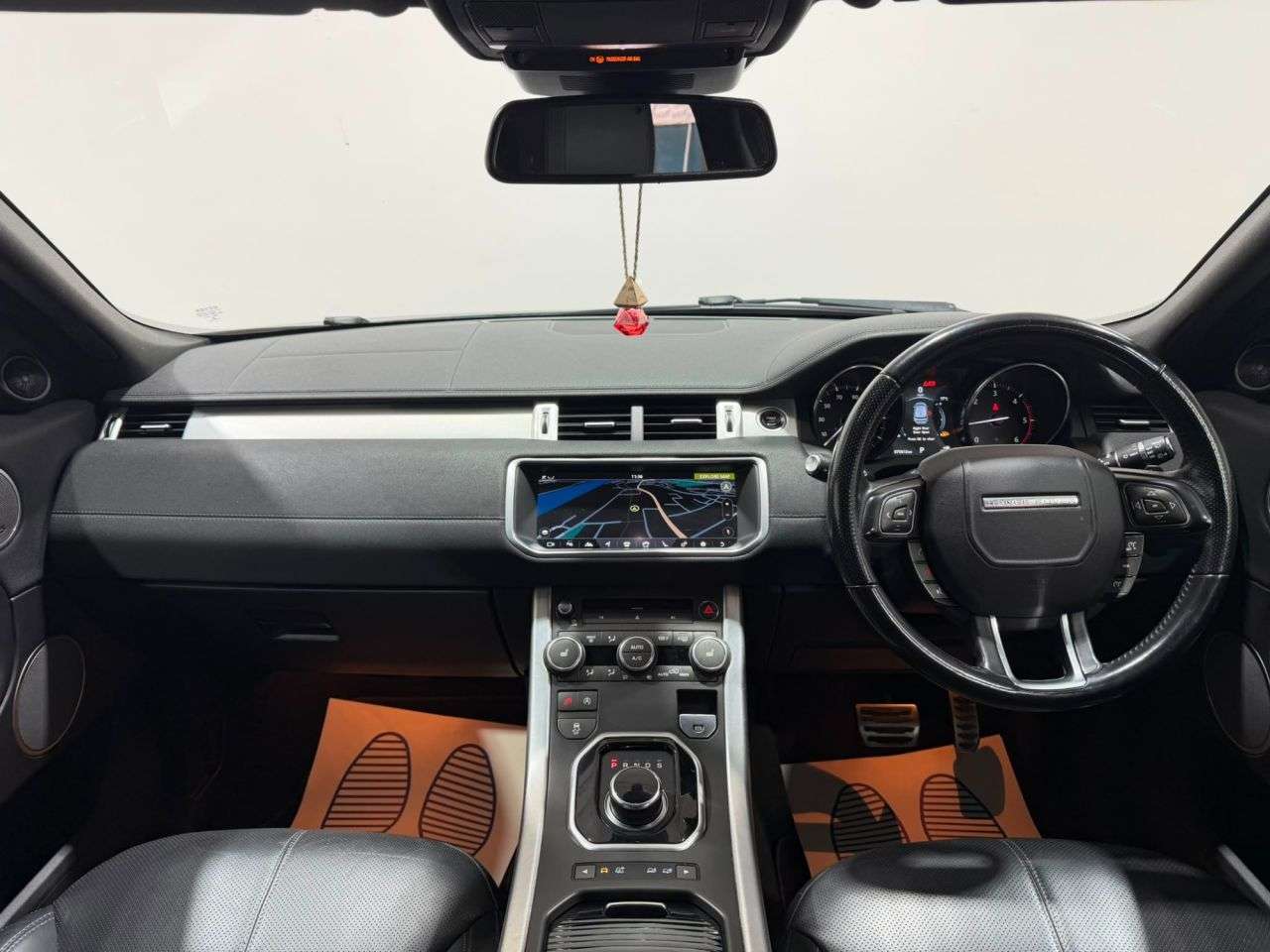 A 2017 LAND ROVER RANGE ROVER EVOQUE 2.0 TD4 HSE Dynamic SUV 5dr Diesel Auto 4WD Euro 6 (s/s) (180 ps) NATIONWID A 2017 LAND ROVER RANGE ROVER EVOQUE 2.0 TD4 HSE Dynamic SUV 5dr Diesel Auto 4WD Euro 6 (s/s) (180 ps) NATIONWID