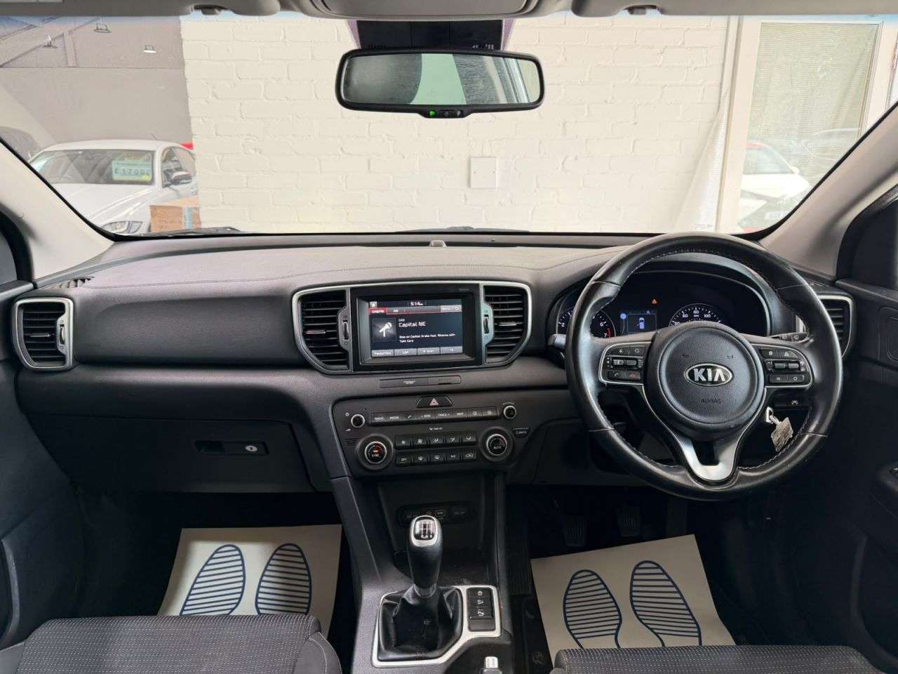 A 2017 KIA SPORTAGE 1.6 GDi 2 SUV 5dr Petrol Manual Euro 6 (s/s) (130 bhp) NATIONWIDE DELIVERY A 2017 KIA SPORTAGE 1.6 GDi 2 SUV 5dr Petrol Manual Euro 6 (s/s) (130 bhp) NATIONWIDE DELIVERY